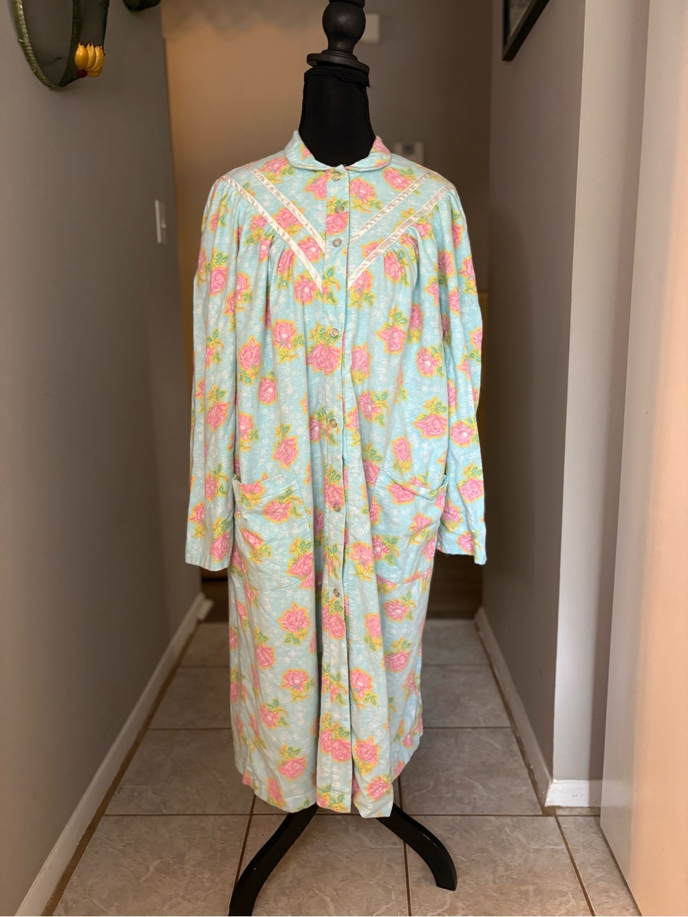 Pastel Floral Long Button-Front Robe - Mint & Pink